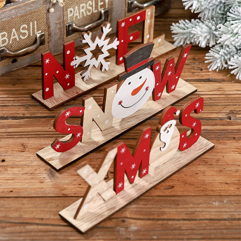 Decorazioni natalizie in legno dipinte