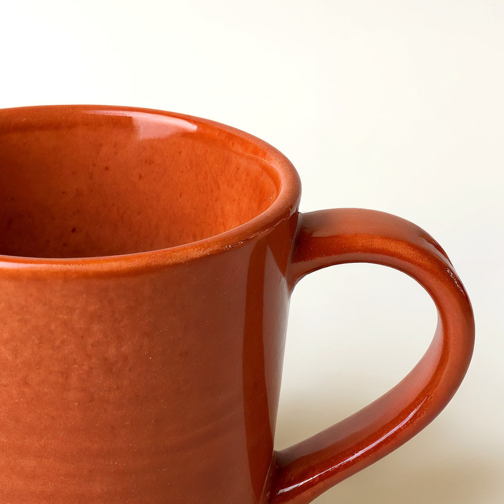 Sperindei Moka Tazza Rustica — dettaglio macro del bordo e manico