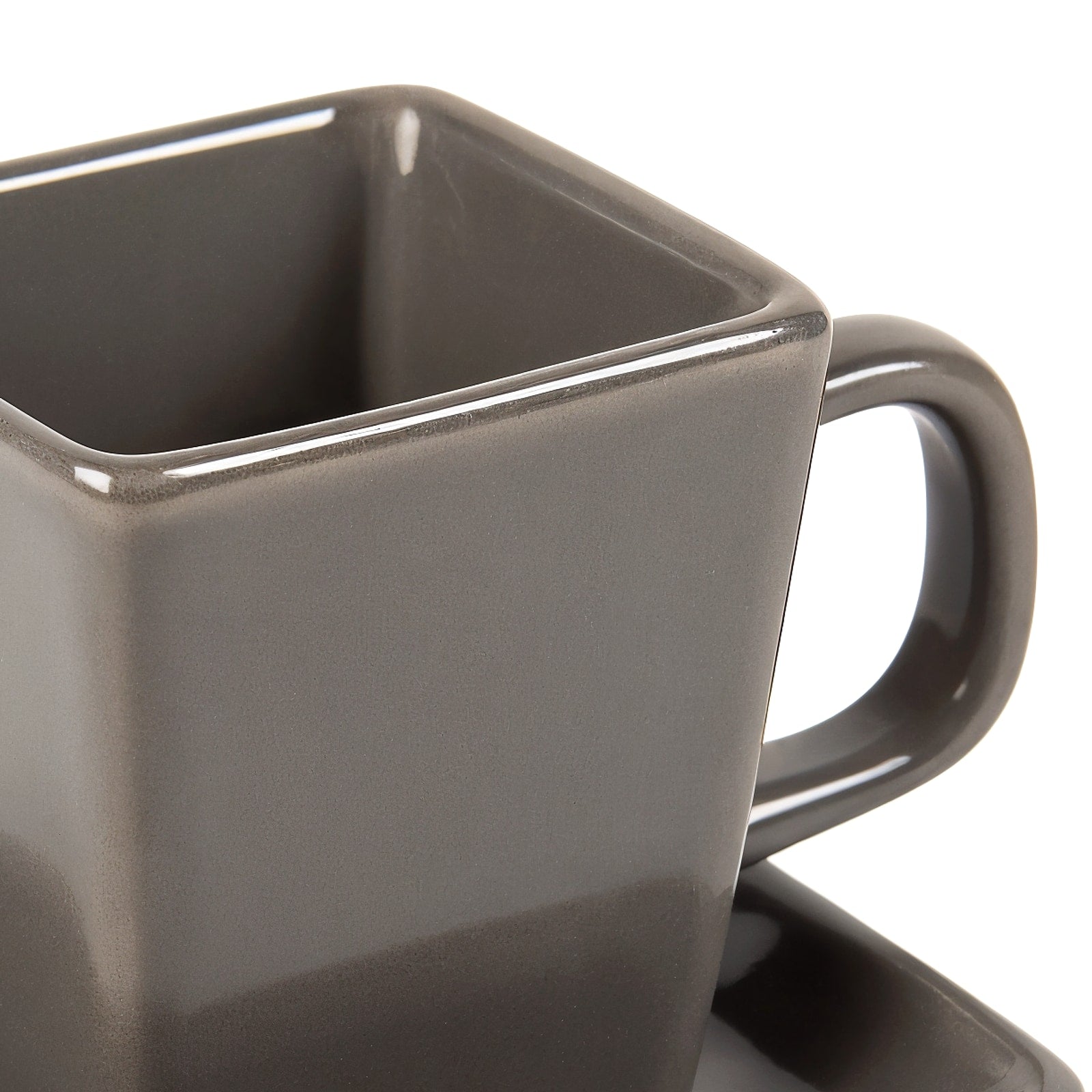 Tazza Espresso Rettangolare Sperindei — dettaglio macro del bordo superiore e giunzione del manico
