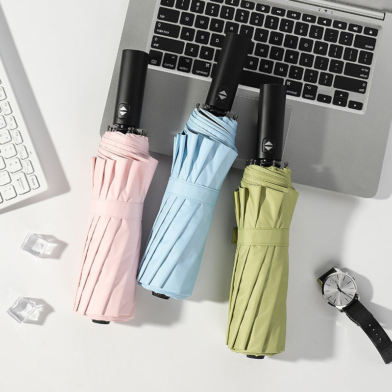 Ombrello pieghevole automatico da donna con manico ergonomico e protezione UV