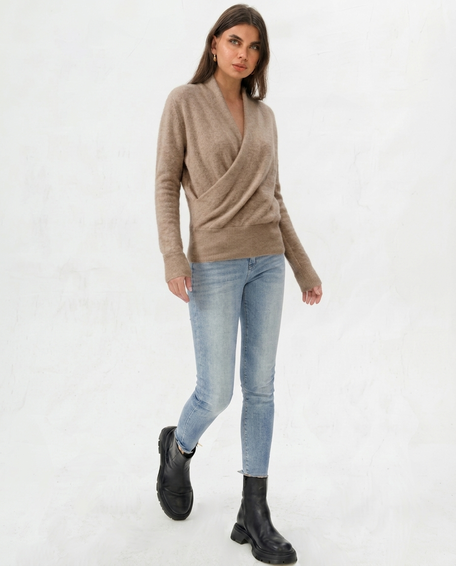 Maglione di lana lavorato a maglia Noa