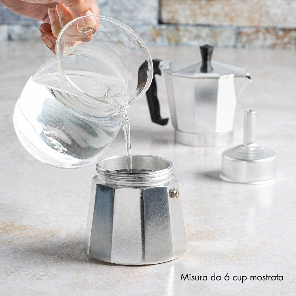 Classica caffettiera espresso da fornello, Moka per caffè all’italiana e alla cubana