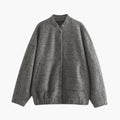 Comodo giubbotto bomber da donna con un look classico ed elegante