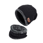 Set cappello invernale con sciarpa