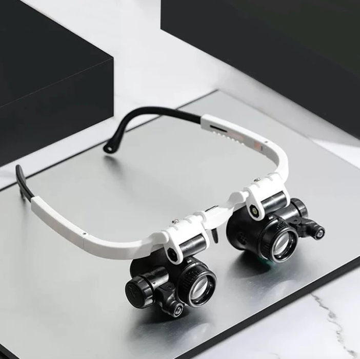 Occhiali ingranditori professionali con luce LED e 3 livelli di ingrandimento