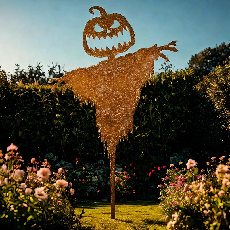 Decorazione rustica di Halloween dello spaventapasseri della zucca spaventosa
