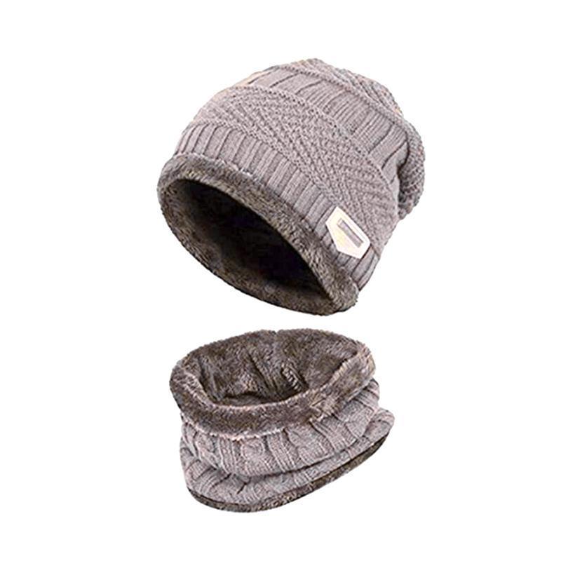 Set cappello invernale con sciarpa