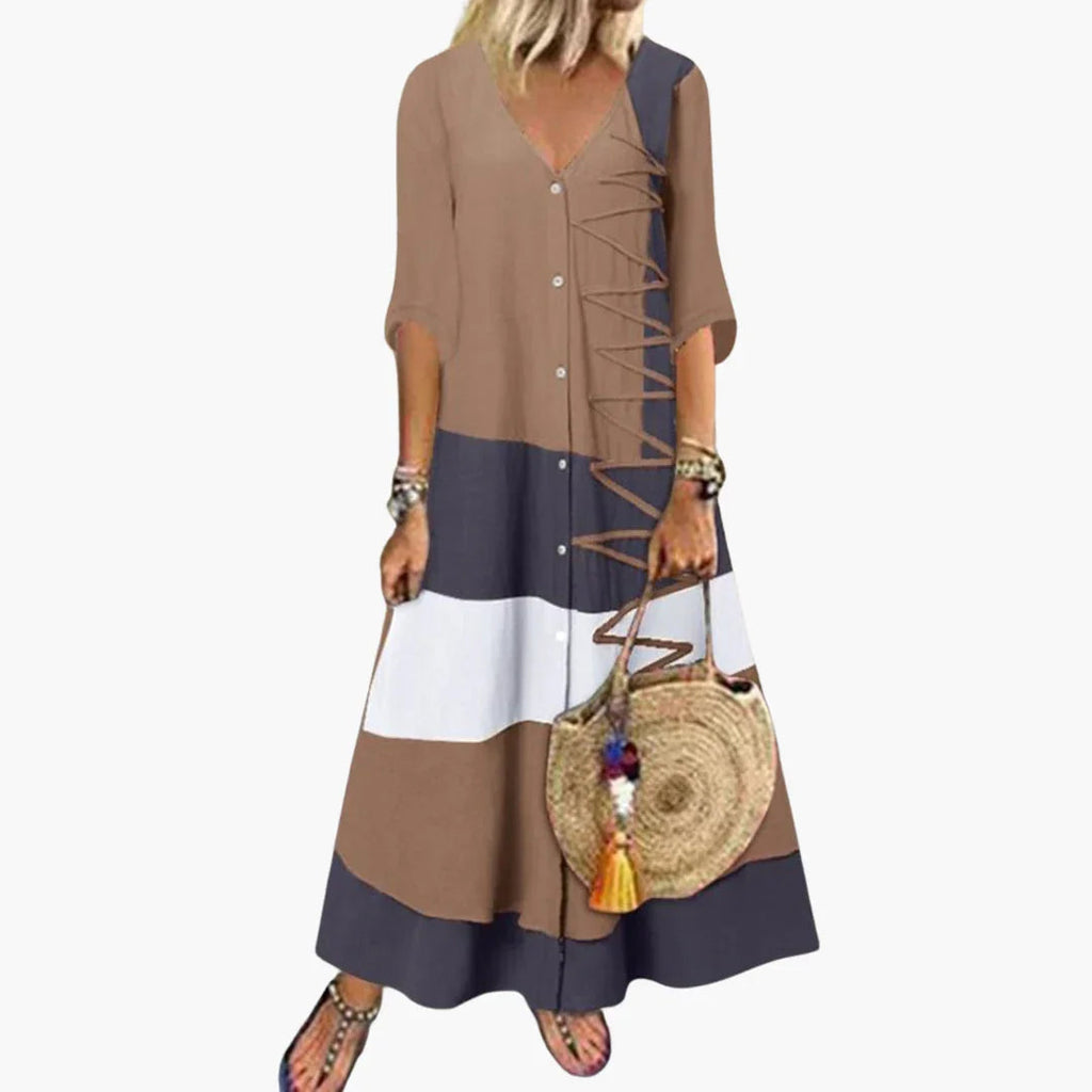 Abito lungo in maglia da donna: scollo a V, spalline laterali