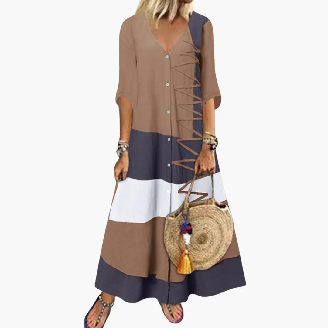 Abito lungo in maglia da donna: scollo a V, spalline laterali