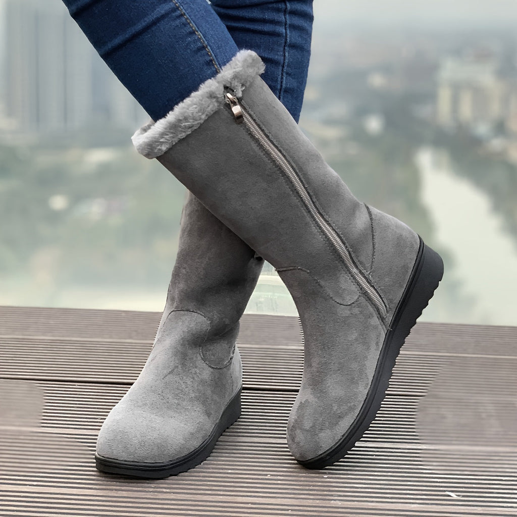 Stivali Fuzzy da donna: caldi ed eleganti per le giornate fredde