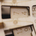 Puzzle in legno con calendario eterno
