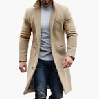 Cappotto lungo da uomo con rever classico e chiusura con bottoni