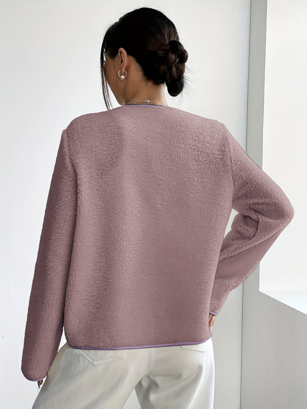 Giacca elegante da donna con bottoni | Intramontabile e morbido per l'autunno e l'inverno