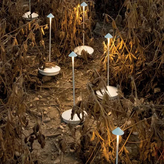 Lampada da tavolo LED senza fili bianca e dorata dal design moderno per soggiorno o terrazza