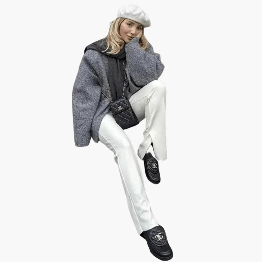Comodo giubbotto bomber da donna con un look classico ed elegante
