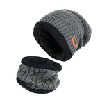 Set cappello invernale con sciarpa