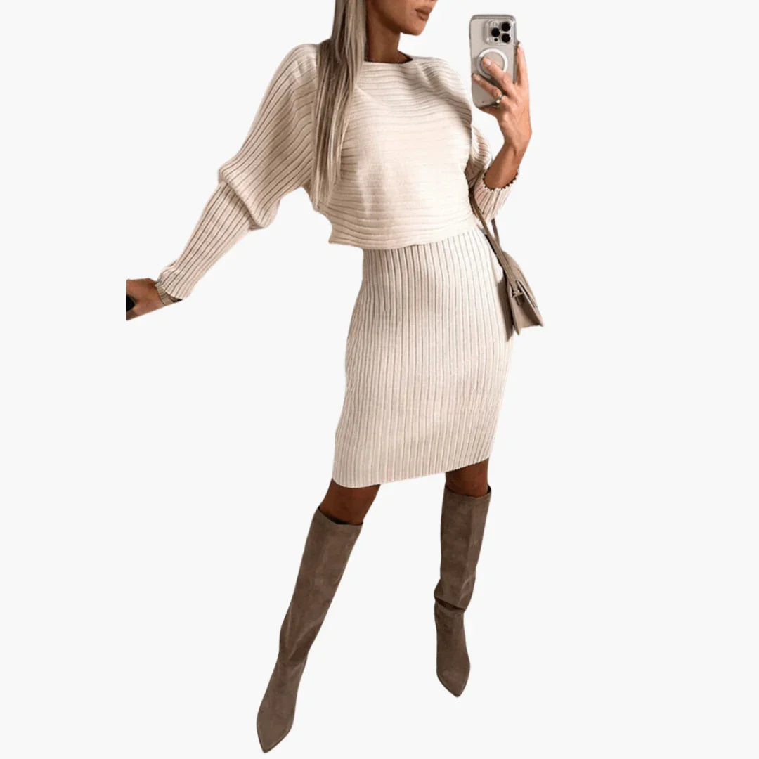 Abito in maglia da donna a maniche lunghe, motivo a coste, moda invernale