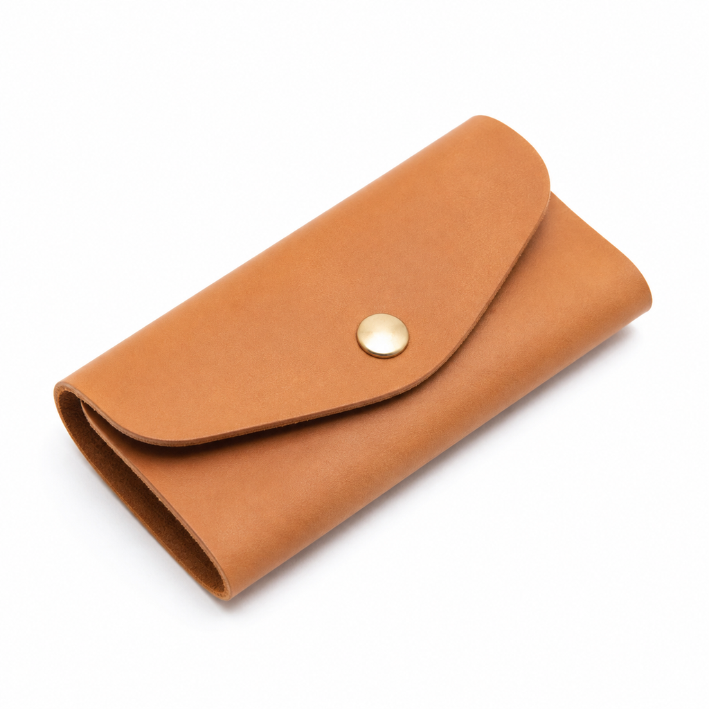Portachiavi in pelle marrone con chiusura a bottone