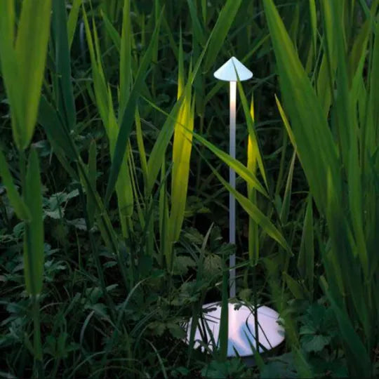 Lampada da tavolo LED senza fili bianca e dorata dal design moderno per soggiorno o terrazza