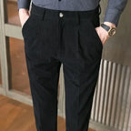 Pantaloni classici in velluto a coste da uomo