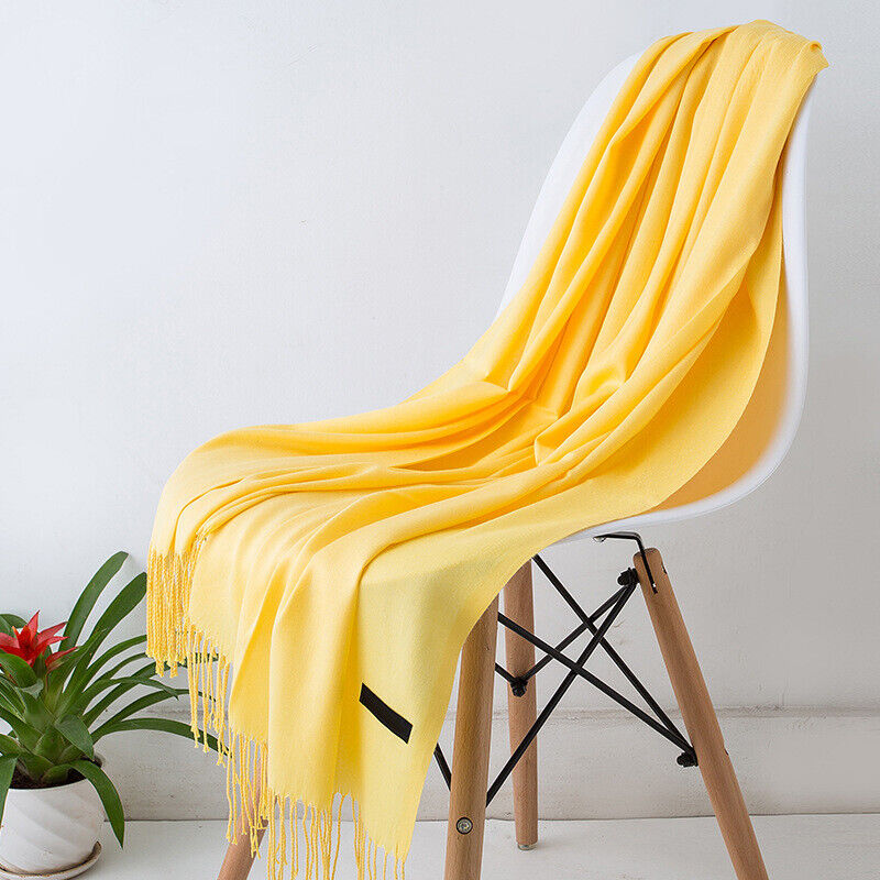 Sciarpa in cashmere | Involucro invernale con morbide frange nere