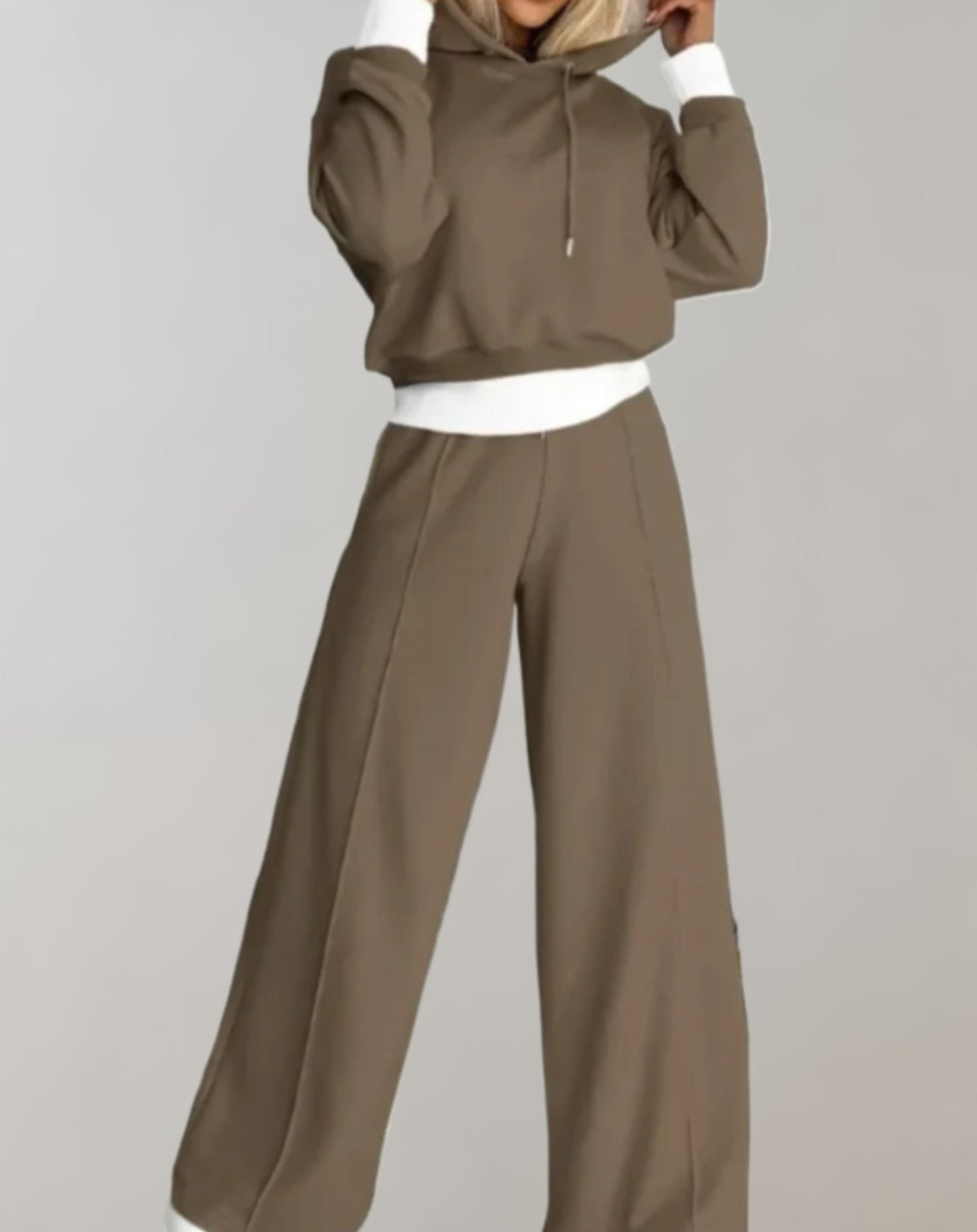 Completo Tuta da Donna Casual con Felpa – Comodo e Moderno