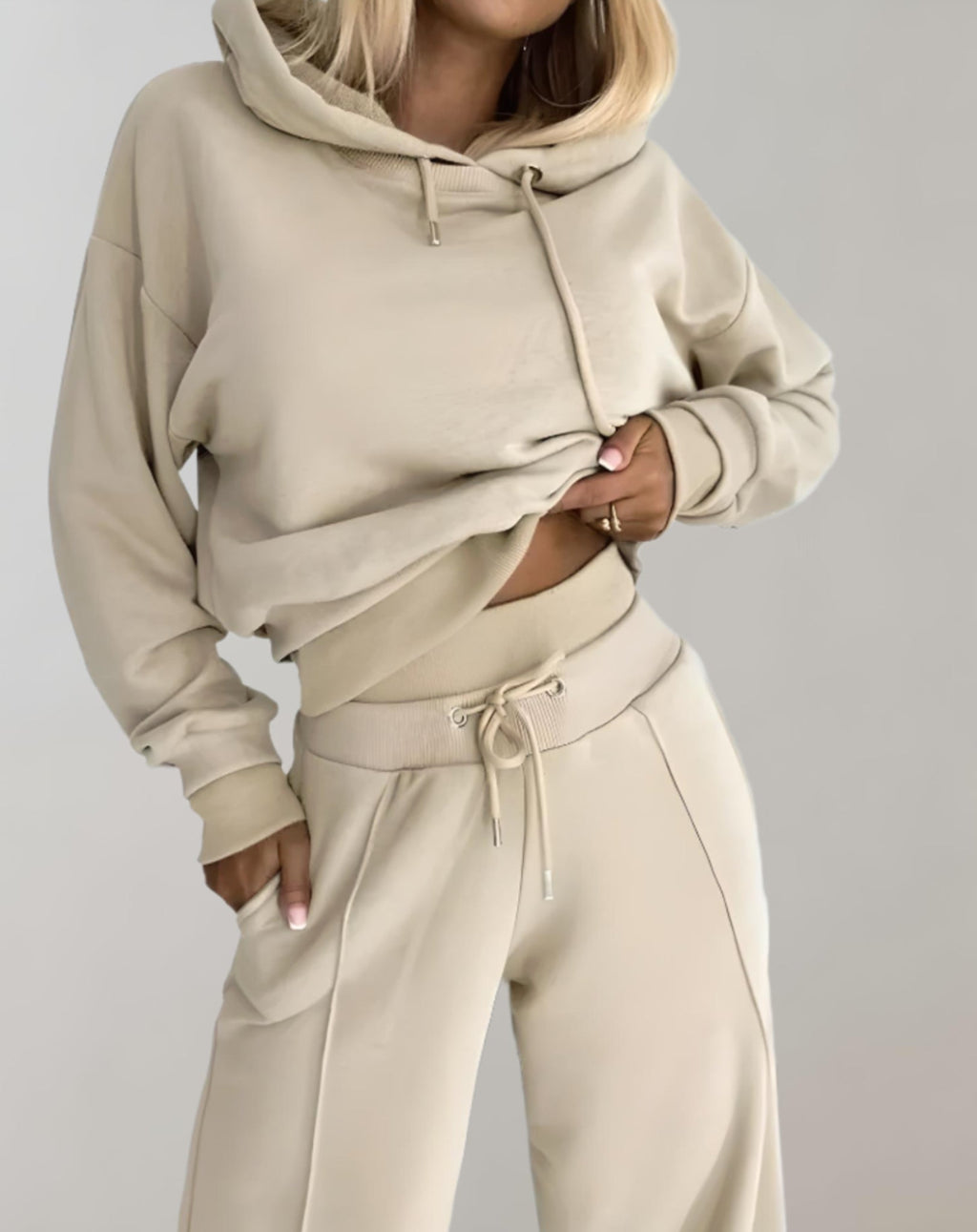Completo Tuta da Donna Casual con Felpa – Comodo e Moderno