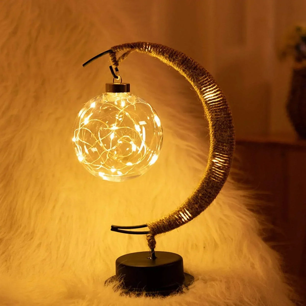 LunaGlow - Lampada da tavolo di lusso - Mezzaluna di luna - Design in vimini - Illuminazione elegante
