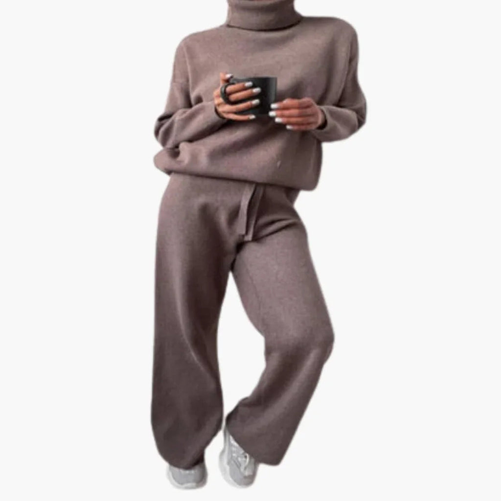 Set lounge da donna in maglia con dolcevita e pantaloni con coulisse