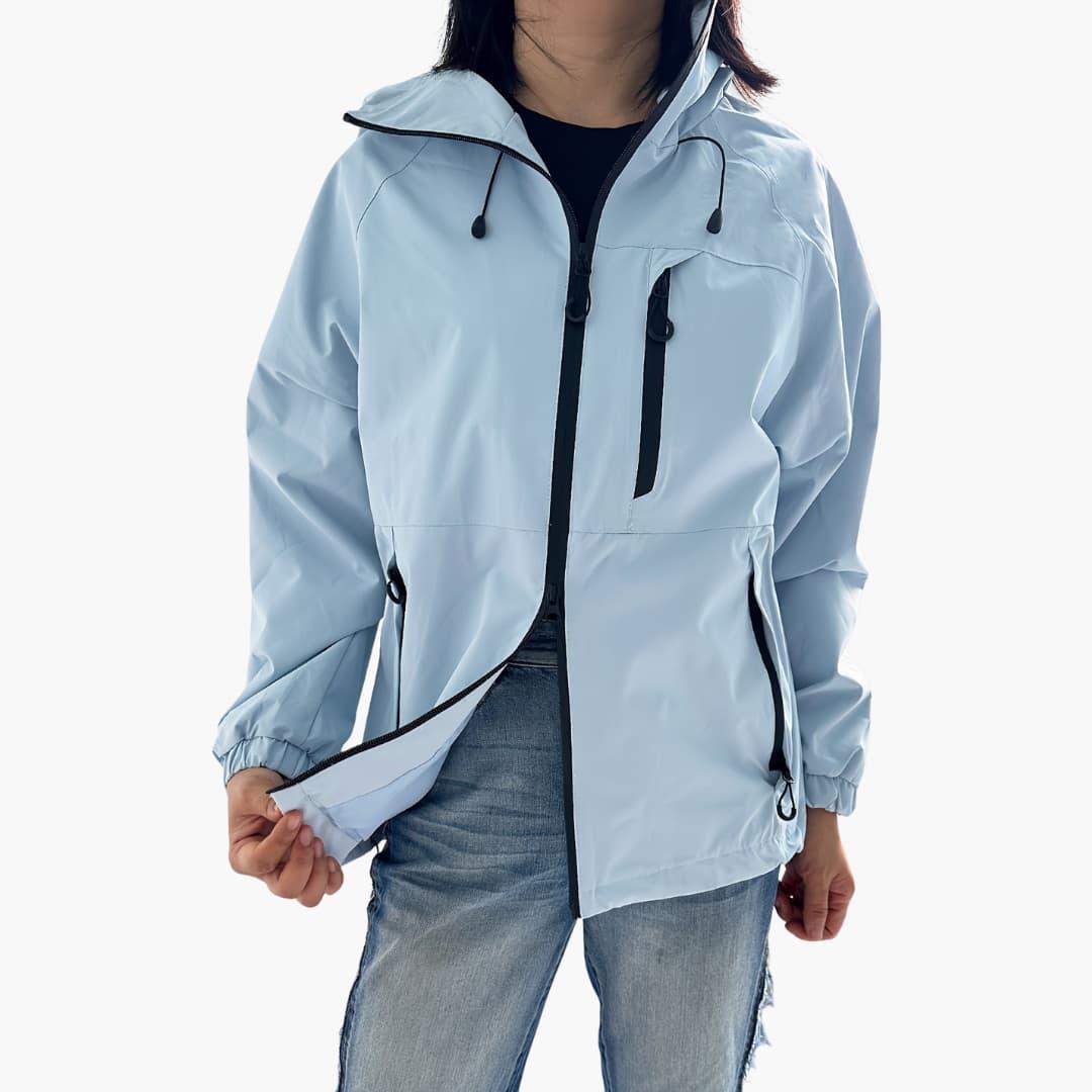 Giacca da donna con cappuccio e tasche con cerniera