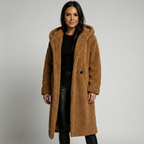 Cappotto Teddy con cappuccio da donna di Amy e chiusura con bottoni