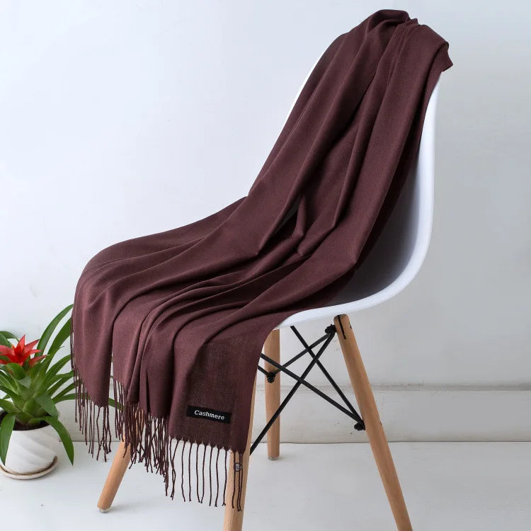 Sciarpa da donna calda e accogliente: frange lunghe, cashmere, invernale