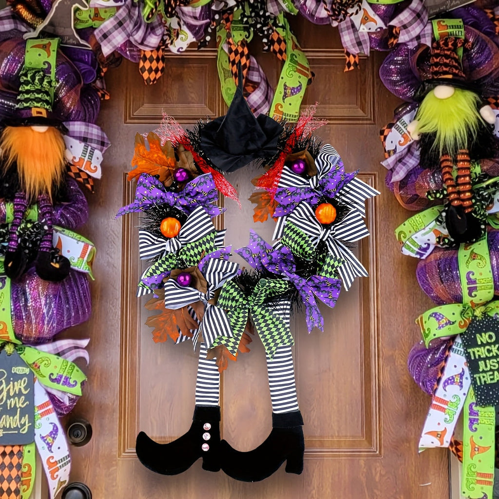 Ghirlanda per porta di Halloween | Gambe di strega con calze a righe