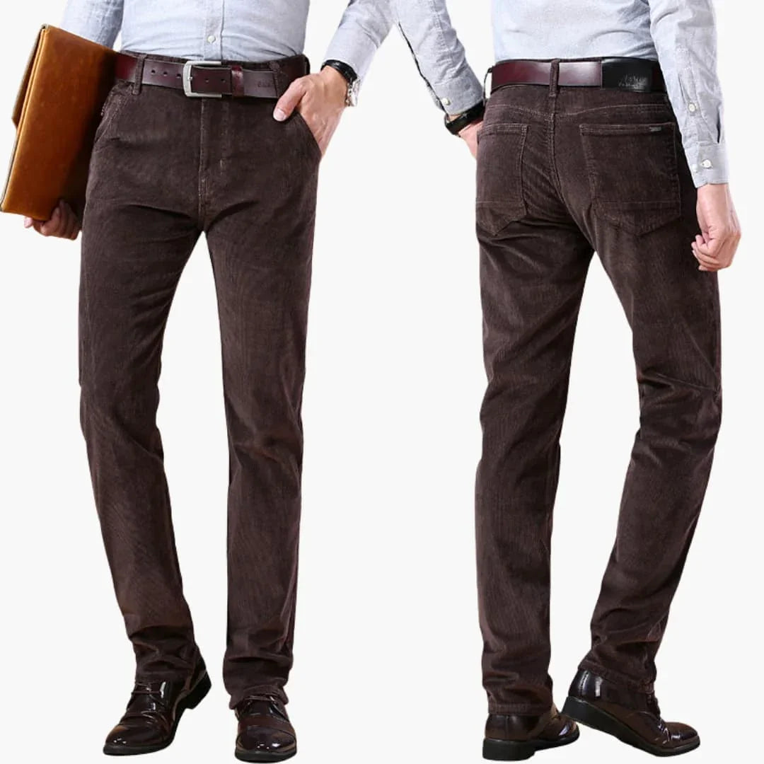 Pantaloni da uomo in velluto a coste con cintura e gambe dritte