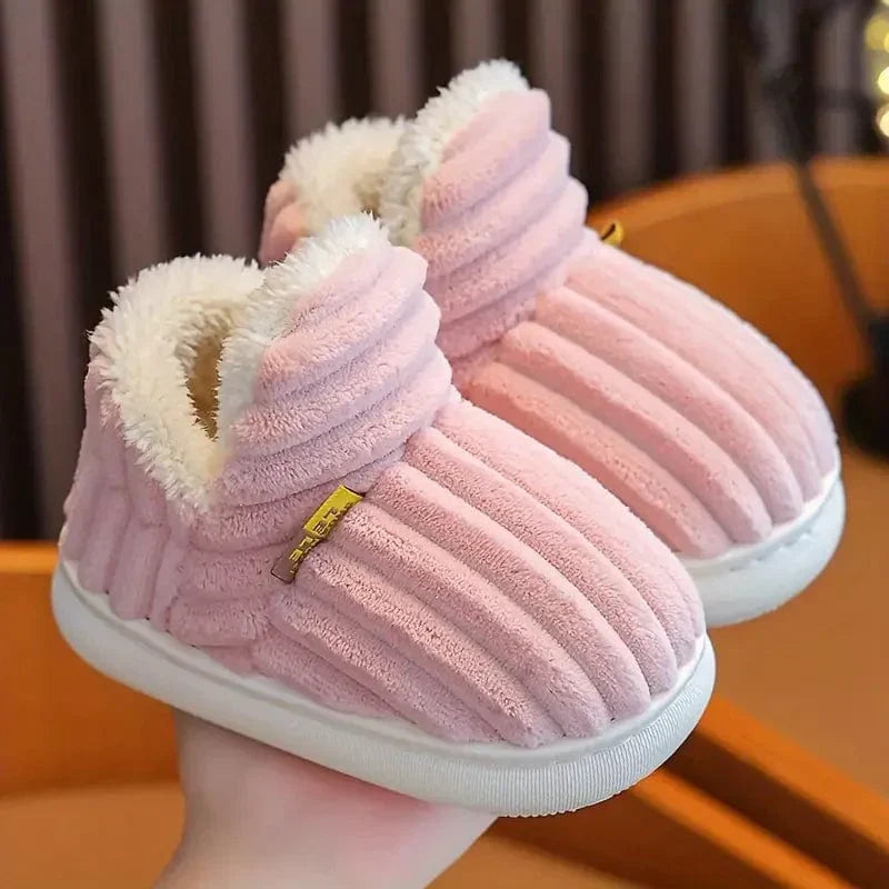 Pantofole ultra morbide e calde per tutta la famiglia JubCozy