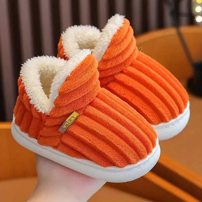 Pantofole ultra morbide e calde per tutta la famiglia JubCozy