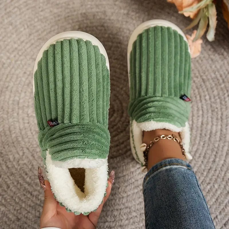 Pantofole ultra morbide e calde per tutta la famiglia JubCozy