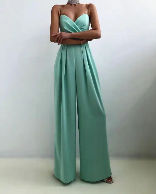 Tuta elegante da donna con silhouette aderente per moda versatile e comfort per tutto il giorno