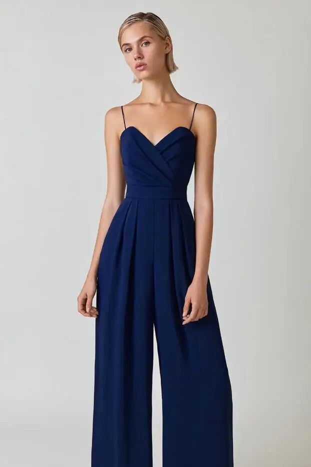 Tuta elegante da donna con silhouette aderente per moda versatile e comfort per tutto il giorno