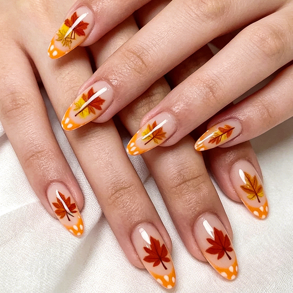 Extension per unghie in gel a tema autunnale