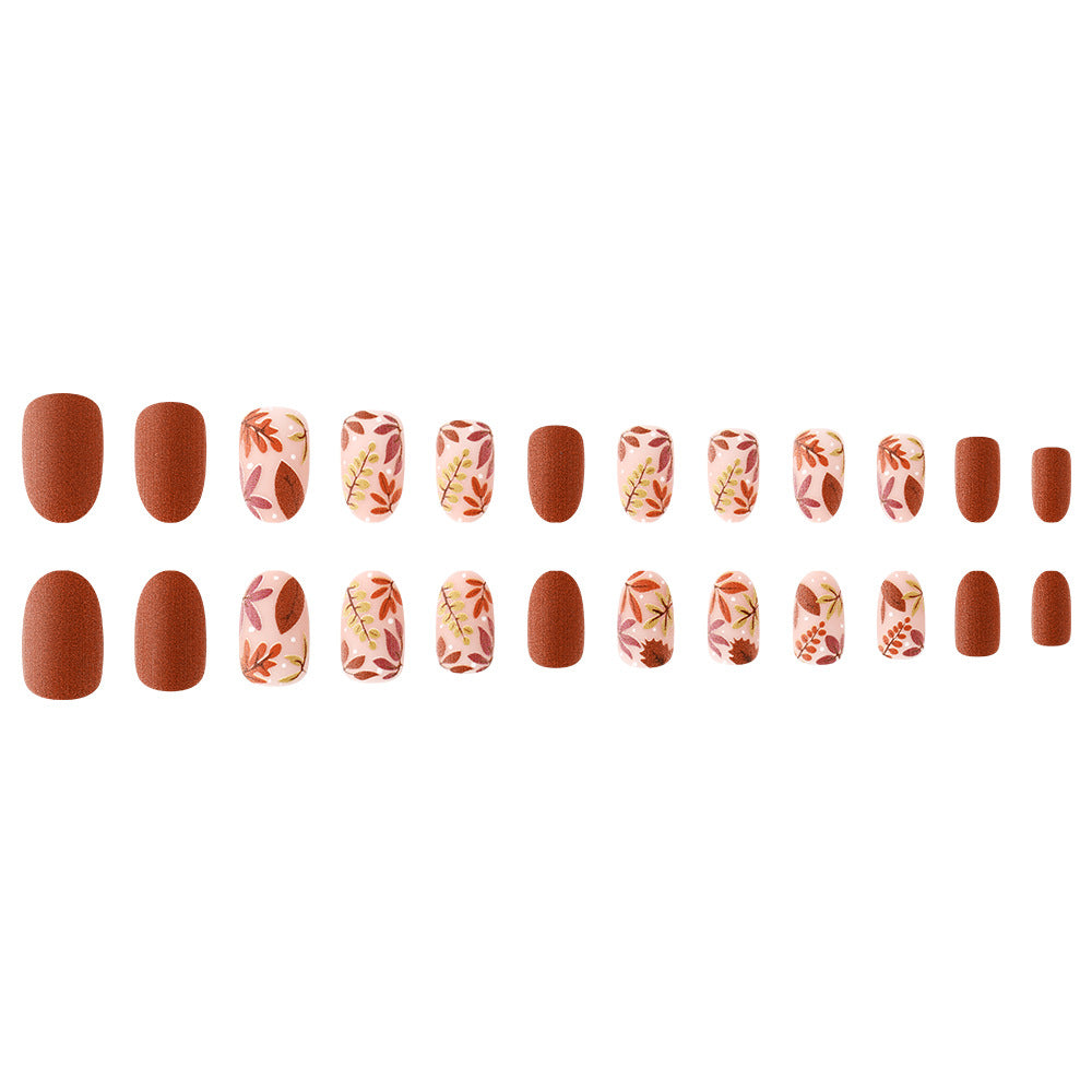 Nail art artistica ispirata all'autunno