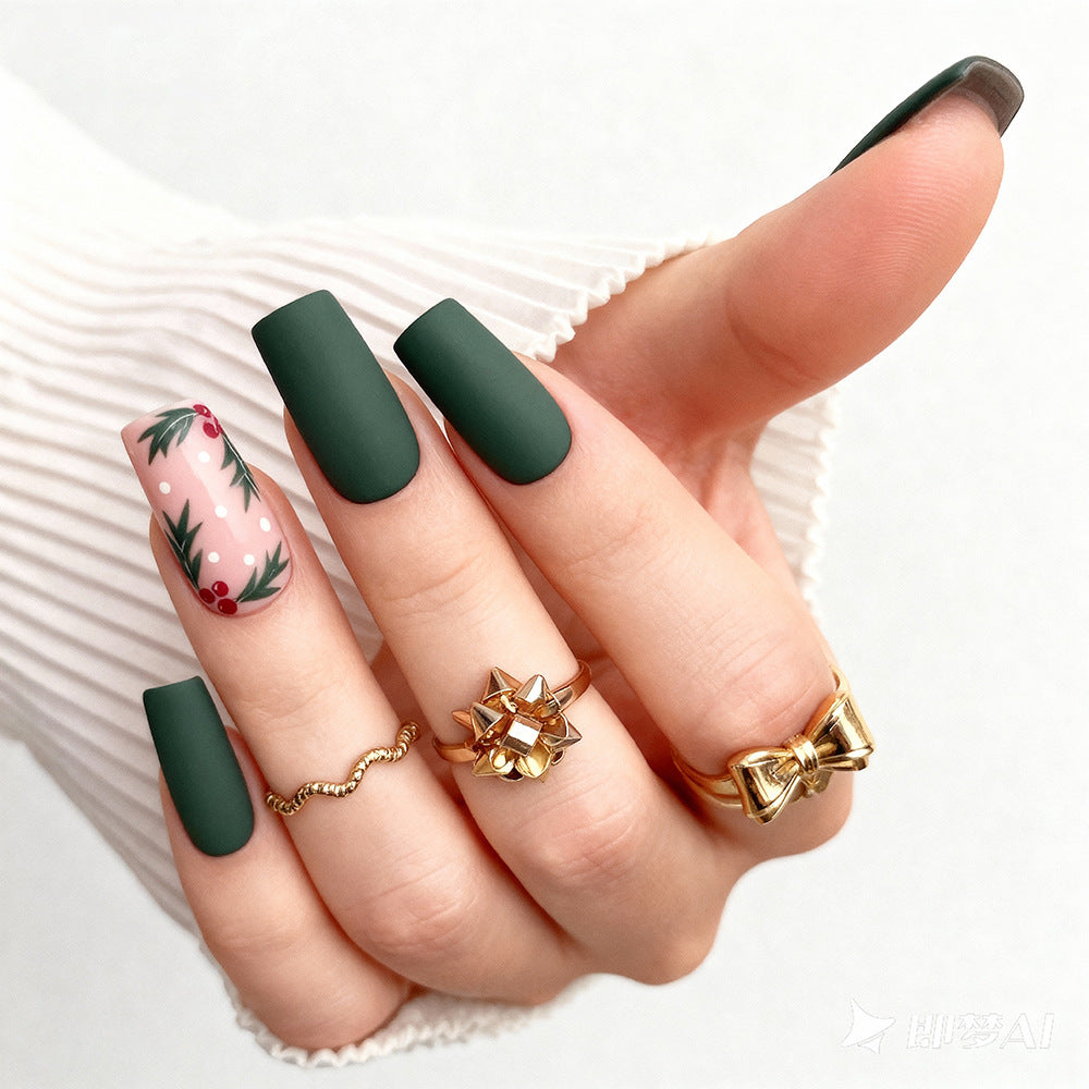 Set nail art con eleganti motivi natalizi