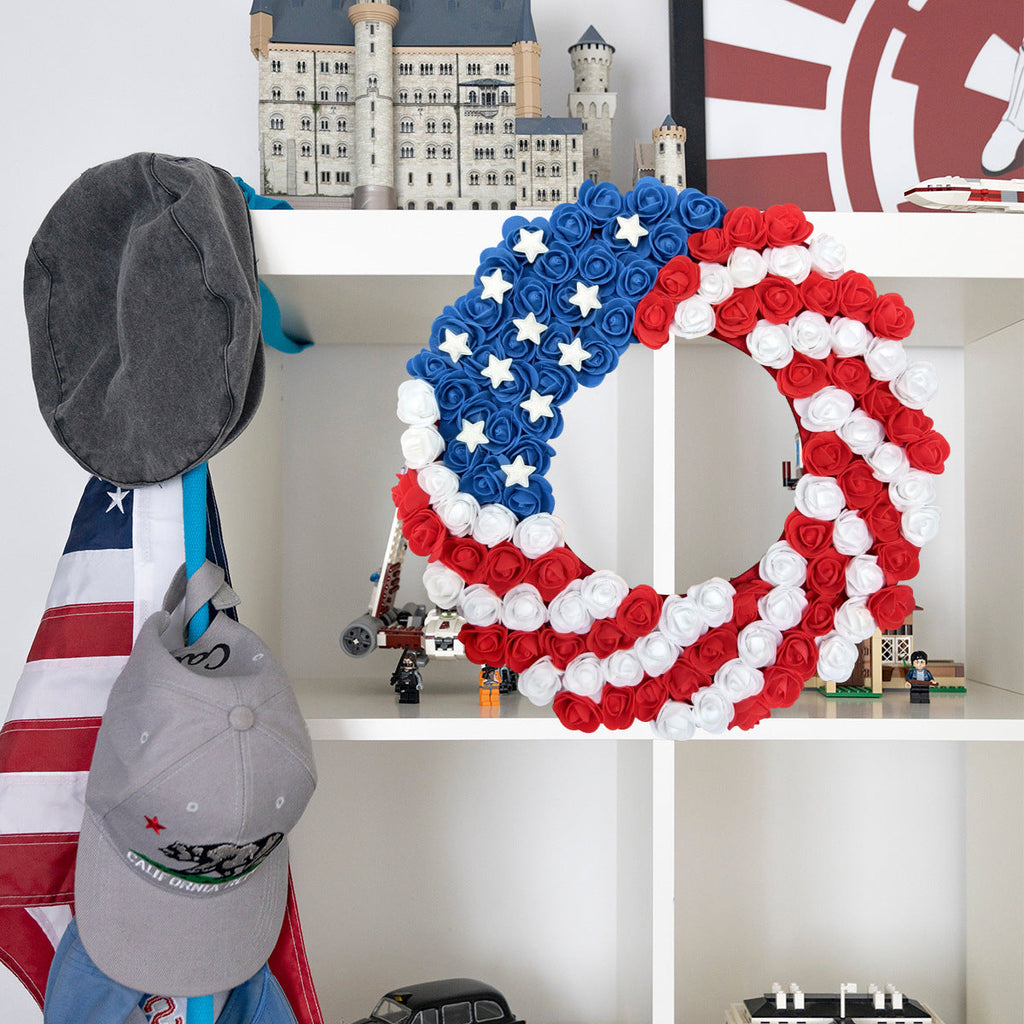 Ghirlanda unisex con pompon patriottico per porta d'ingresso e decorazioni a stella