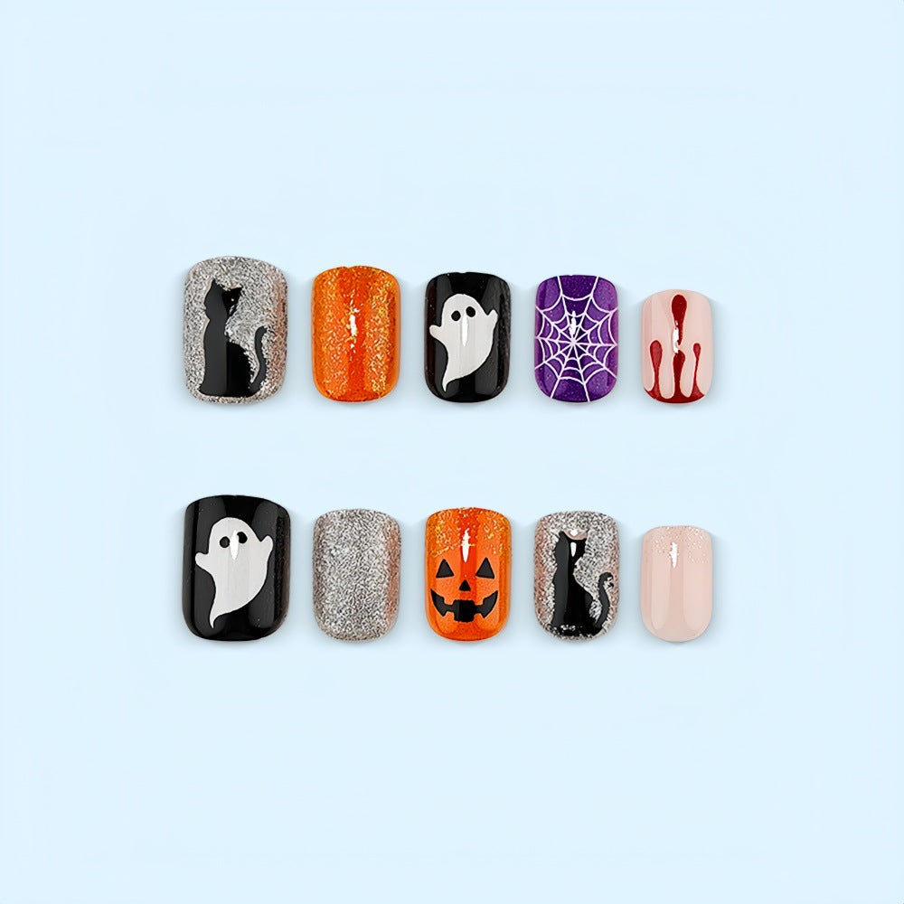 Set per nail art di Halloween con disegni inquietanti