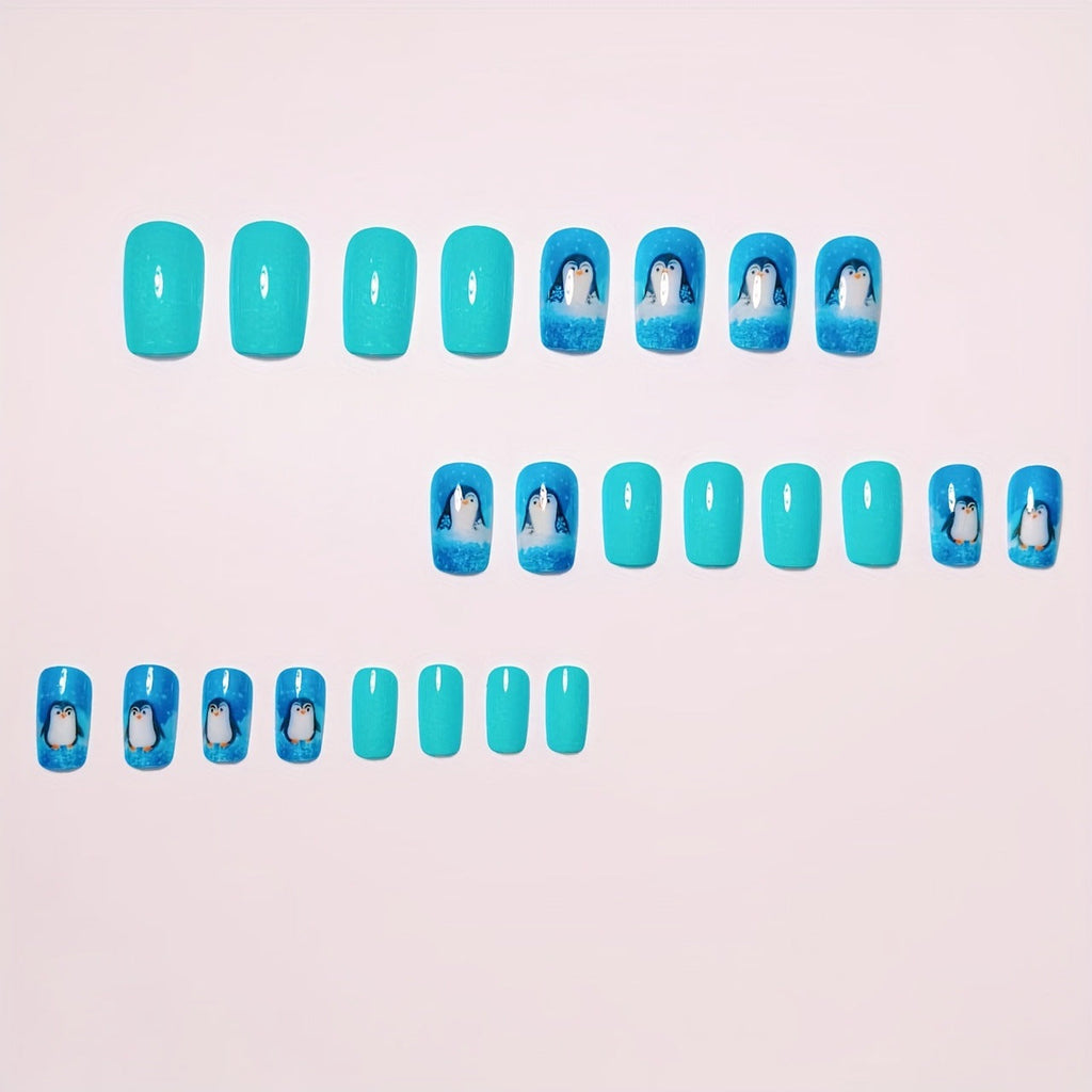 Nail art a tema Pinguino invernale