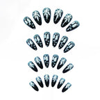 Nail art a tema invernale innevato