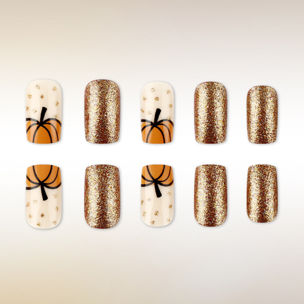 Nail art decorativa ispirata all'autunno