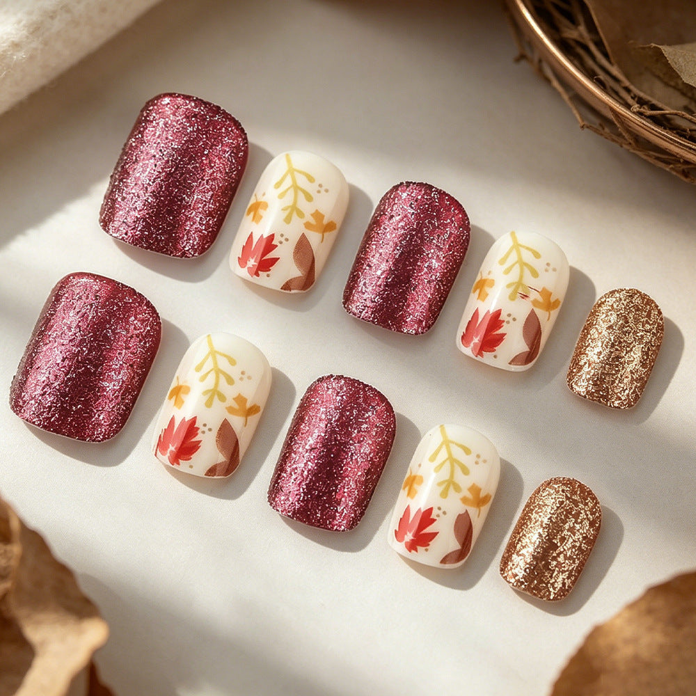 Nail art press-on stagionale a tema autunnale