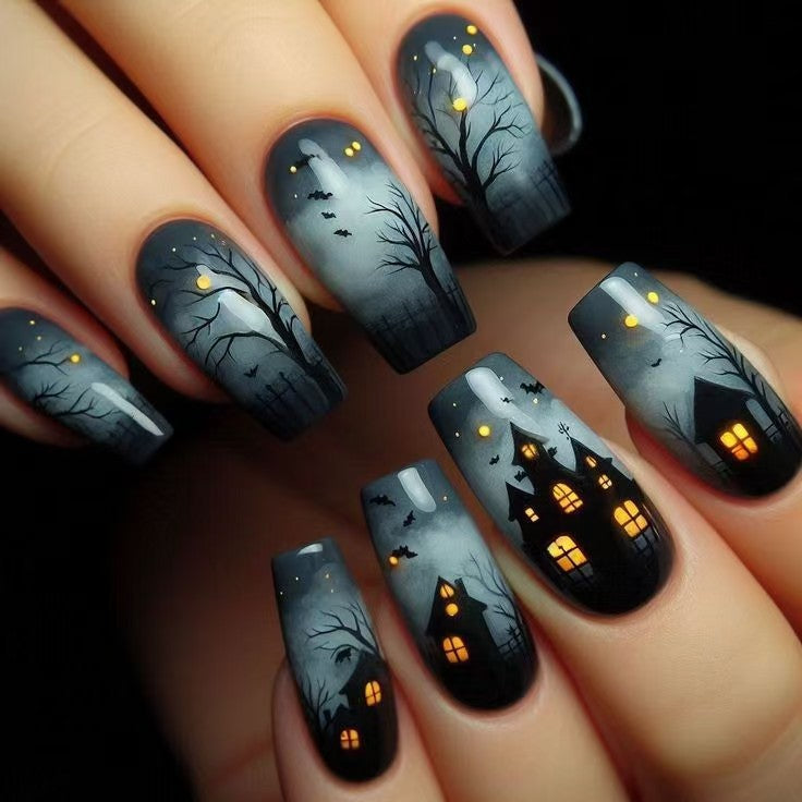 Nail art creativa progettata per Halloween