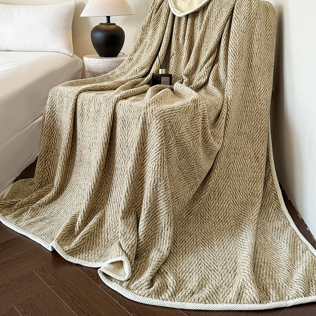 Coperta in pile lavorata a maglia